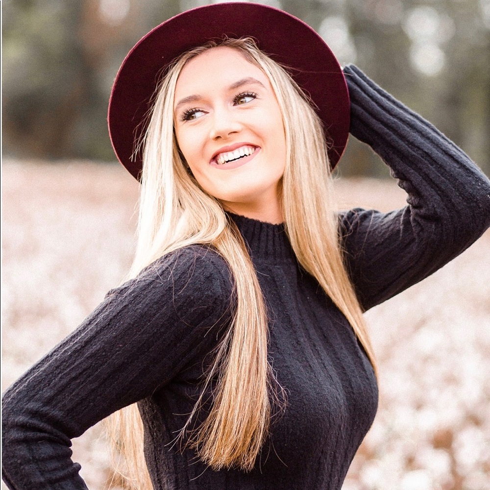 Meet the Posher!🦋⚡️🛍